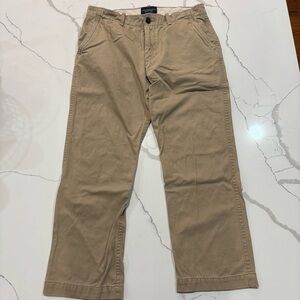 American Eagle relaxed khaki men’s pants 36/32